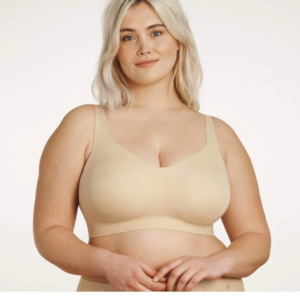 Evelyn & Bobbie Wireless “Beyond Bra”